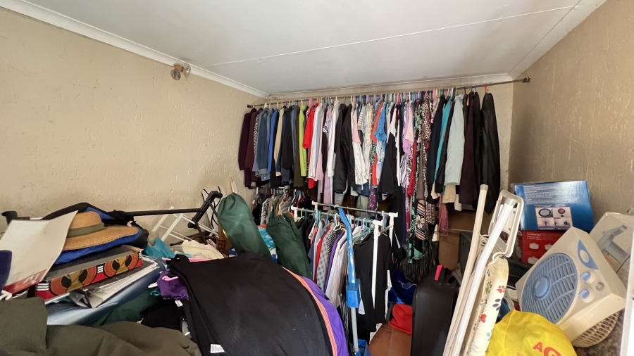 4 Bedroom Property for Sale in Rangeview Gauteng