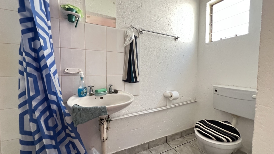 4 Bedroom Property for Sale in Rangeview Gauteng