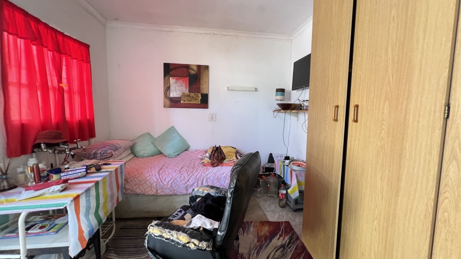 4 Bedroom Property for Sale in Rangeview Gauteng
