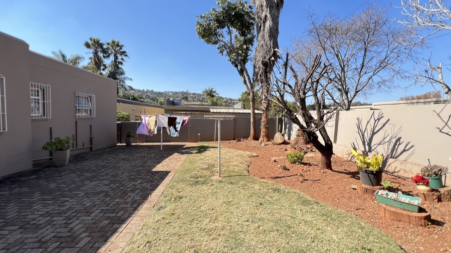 4 Bedroom Property for Sale in Rangeview Gauteng