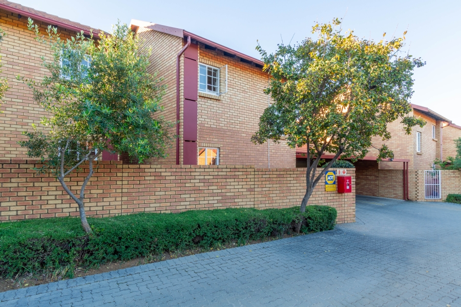 2 Bedroom Property for Sale in Equestria Gauteng