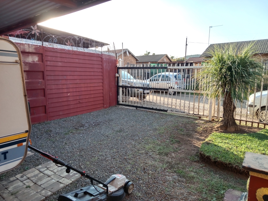 2 Bedroom Property for Sale in Elandspoort Gauteng