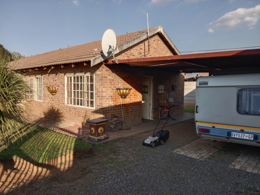 2 Bedroom Property for Sale in Elandspoort Gauteng