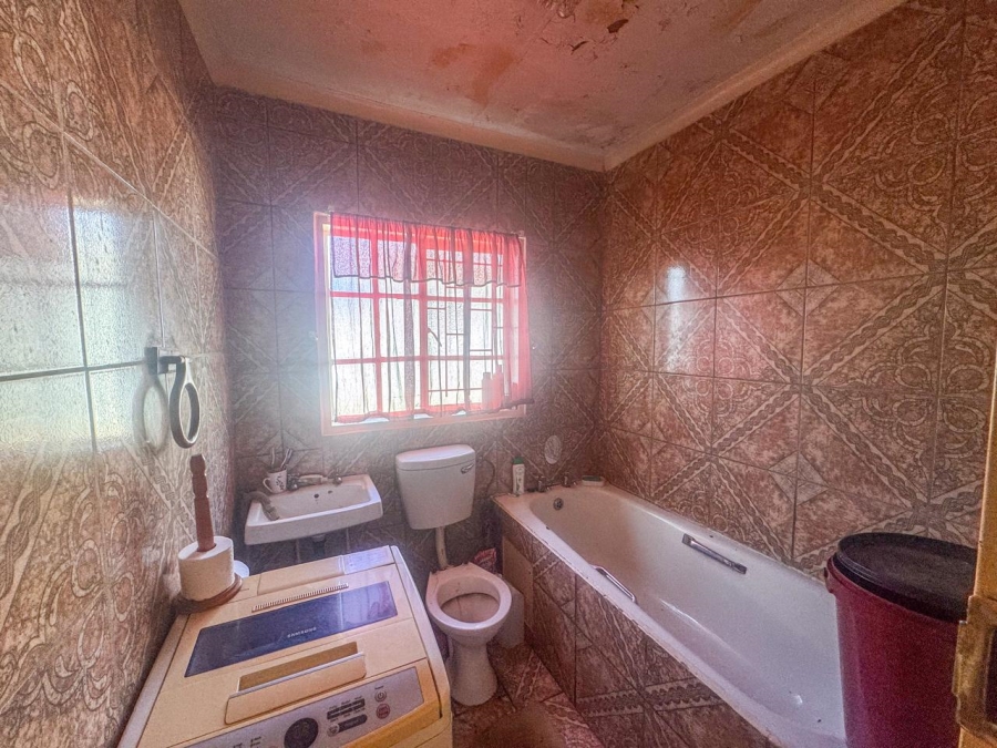 2 Bedroom Property for Sale in Elandspoort Gauteng