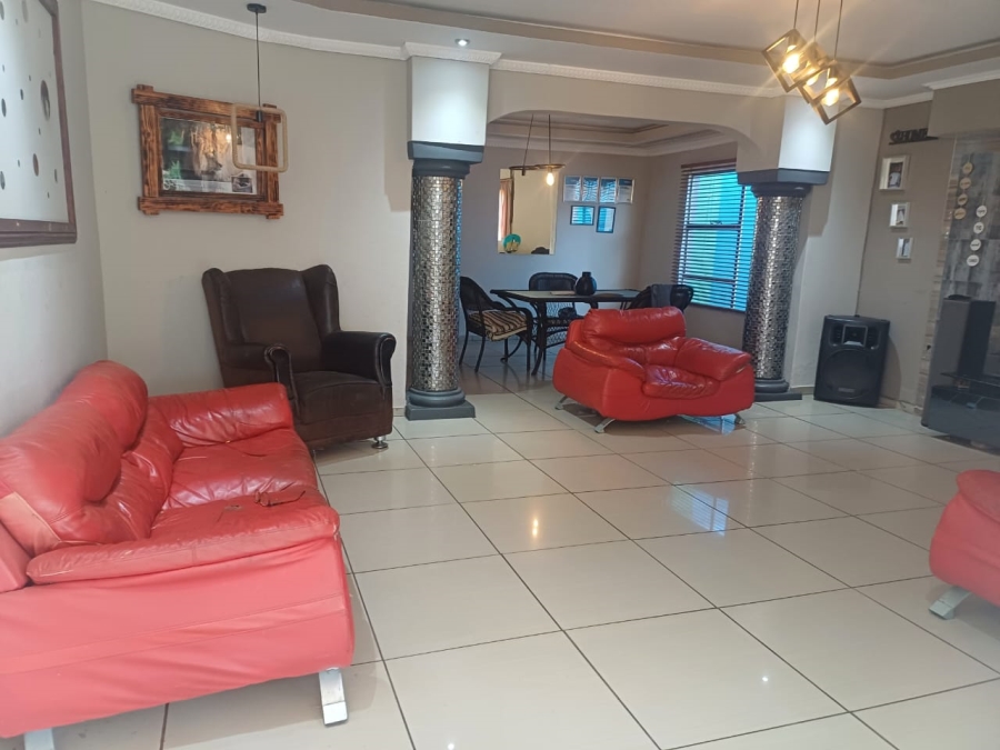 4 Bedroom Property for Sale in Riversdale Gauteng