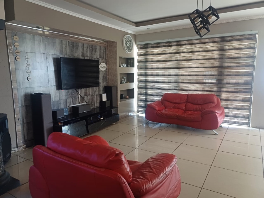 4 Bedroom Property for Sale in Riversdale Gauteng