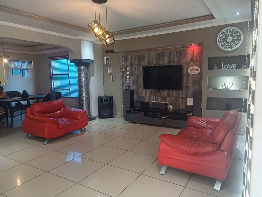4 Bedroom Property for Sale in Riversdale Gauteng