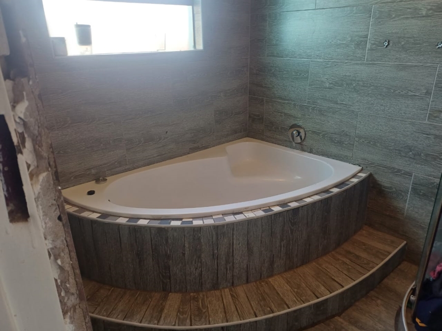 4 Bedroom Property for Sale in Riversdale Gauteng