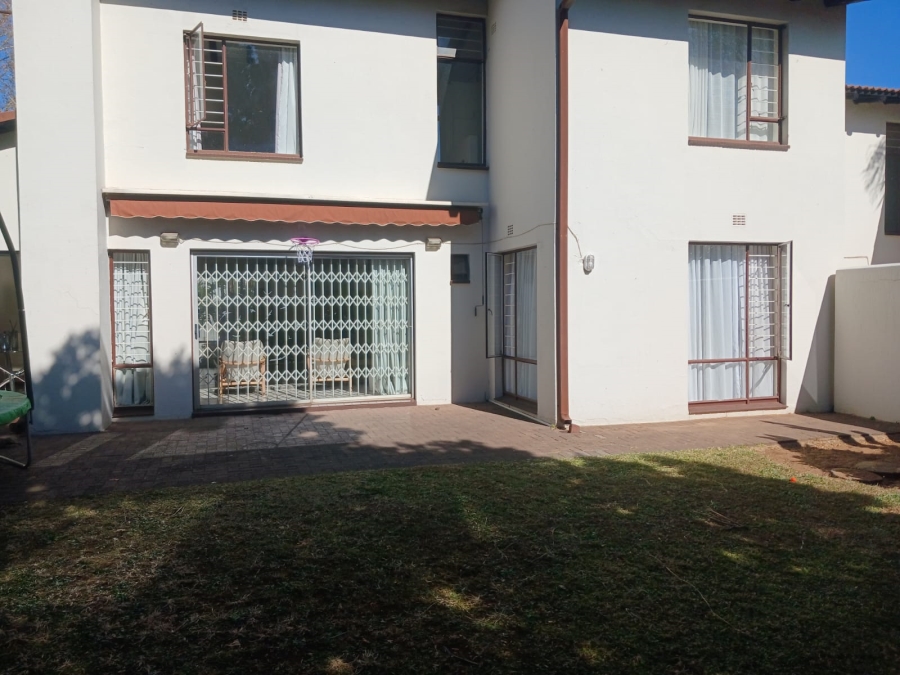 To Let 3 Bedroom Property for Rent in Epsom Downs Gauteng
