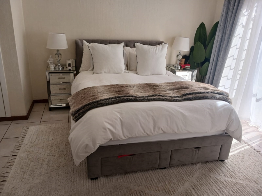 To Let 3 Bedroom Property for Rent in Epsom Downs Gauteng