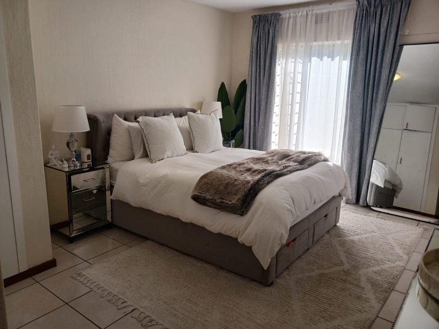 To Let 3 Bedroom Property for Rent in Epsom Downs Gauteng