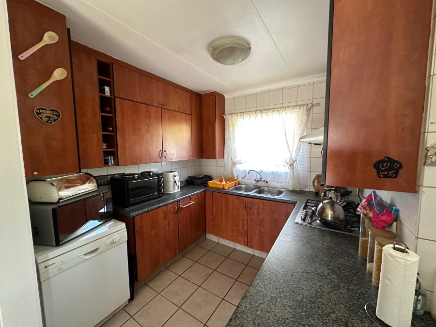 3 Bedroom Property for Sale in Ekklesia Gauteng
