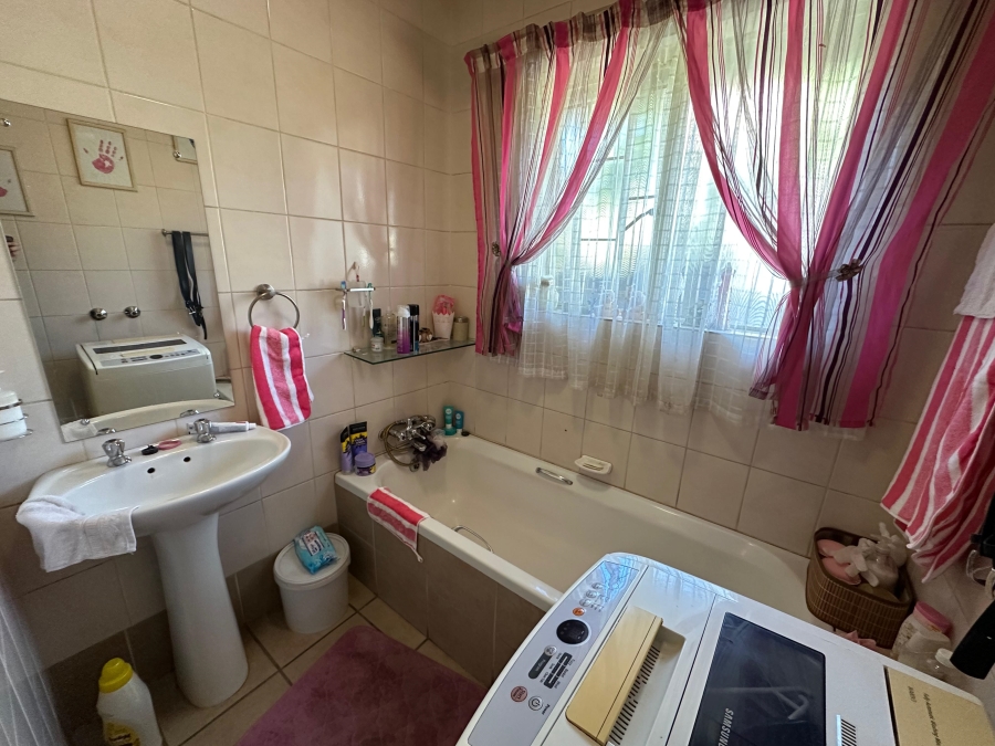 3 Bedroom Property for Sale in Ekklesia Gauteng