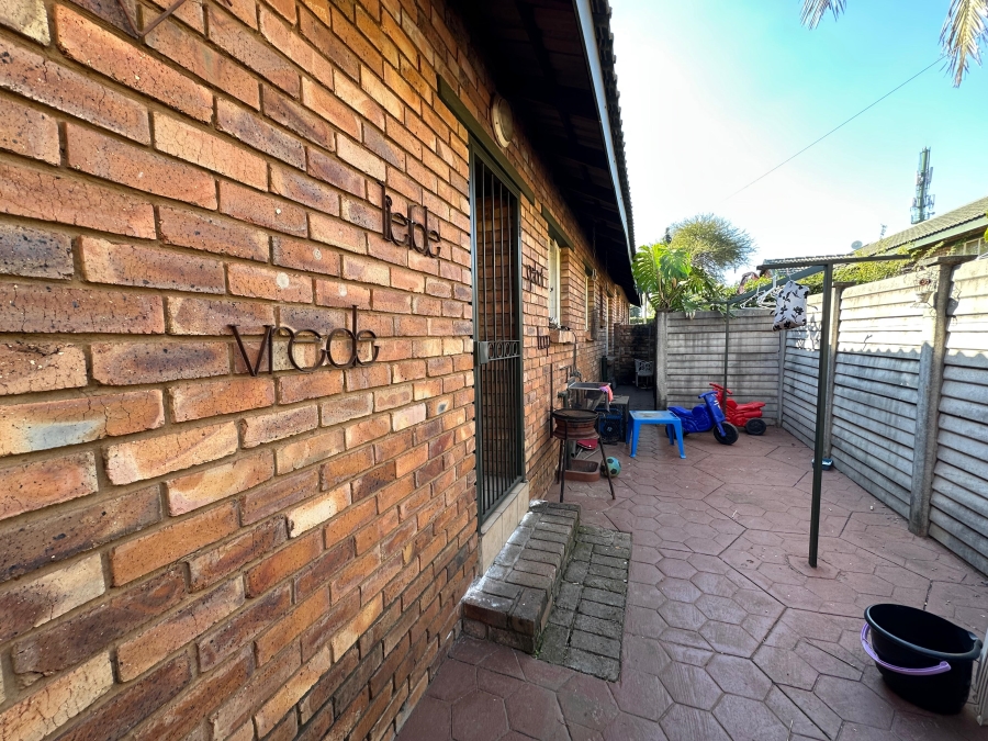 3 Bedroom Property for Sale in Ekklesia Gauteng