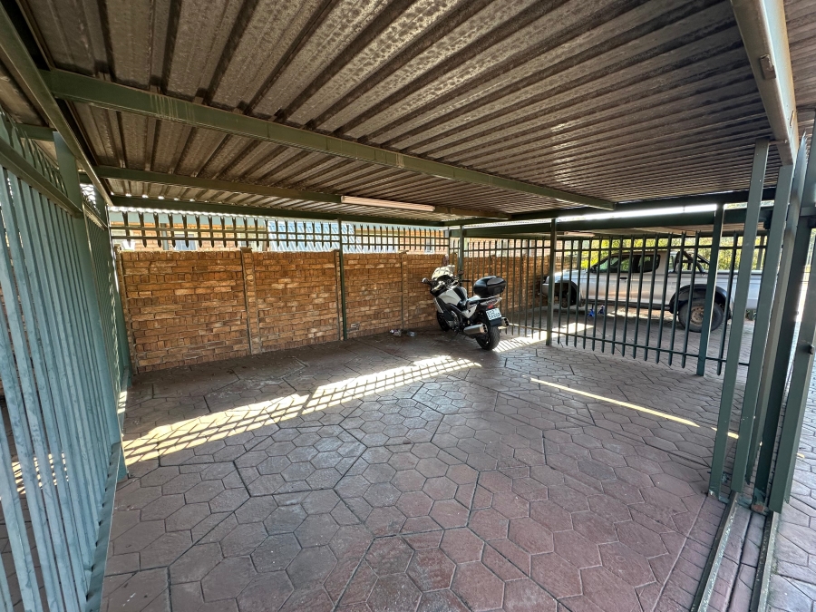 3 Bedroom Property for Sale in Ekklesia Gauteng