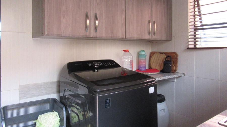 3 Bedroom Property for Sale in South Crest Gauteng