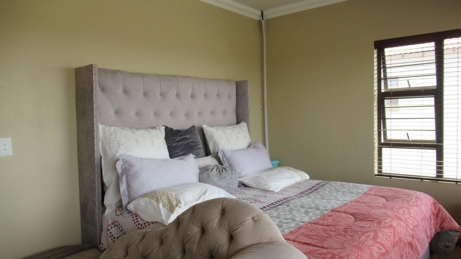 3 Bedroom Property for Sale in South Crest Gauteng