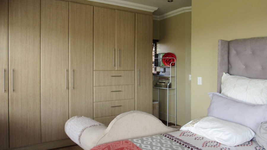 3 Bedroom Property for Sale in South Crest Gauteng