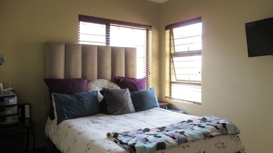 3 Bedroom Property for Sale in South Crest Gauteng