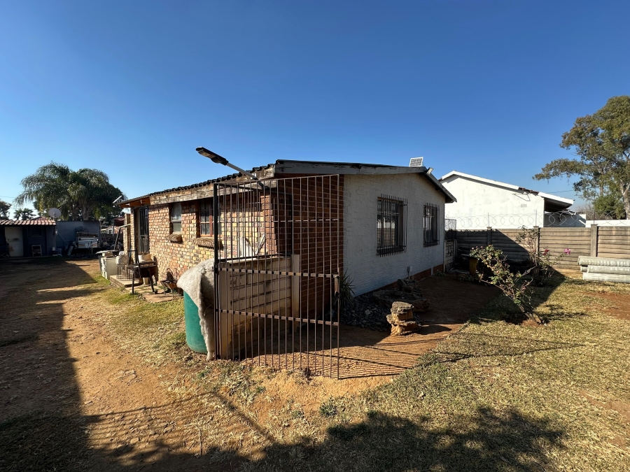 2 Bedroom Property for Sale in Jan Niemand Park Gauteng