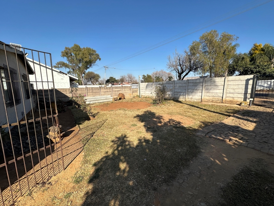 2 Bedroom Property for Sale in Jan Niemand Park Gauteng