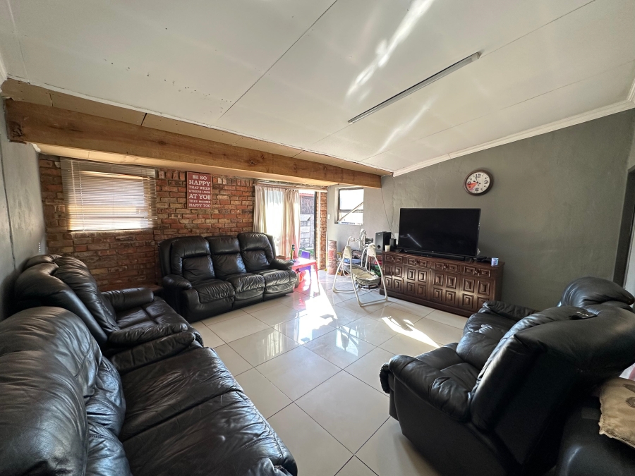 2 Bedroom Property for Sale in Jan Niemand Park Gauteng