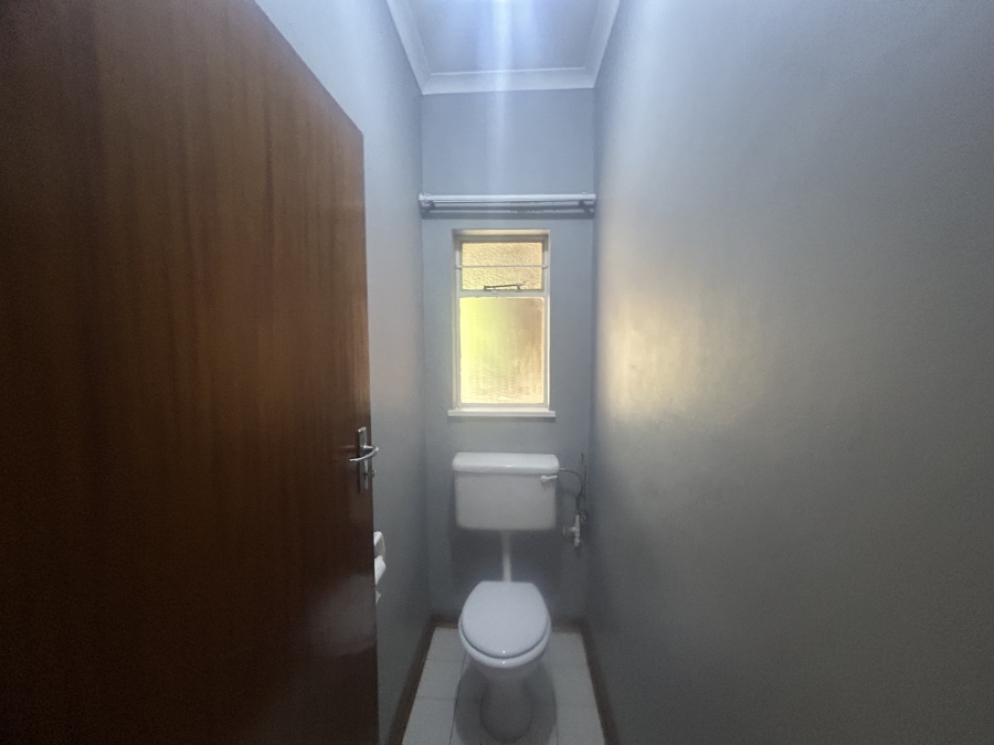 4 Bedroom Property for Sale in Mountain View Gauteng
