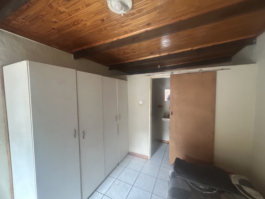4 Bedroom Property for Sale in Mountain View Gauteng