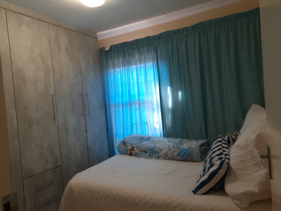 2 Bedroom Property for Sale in Bram Fischerville Gauteng