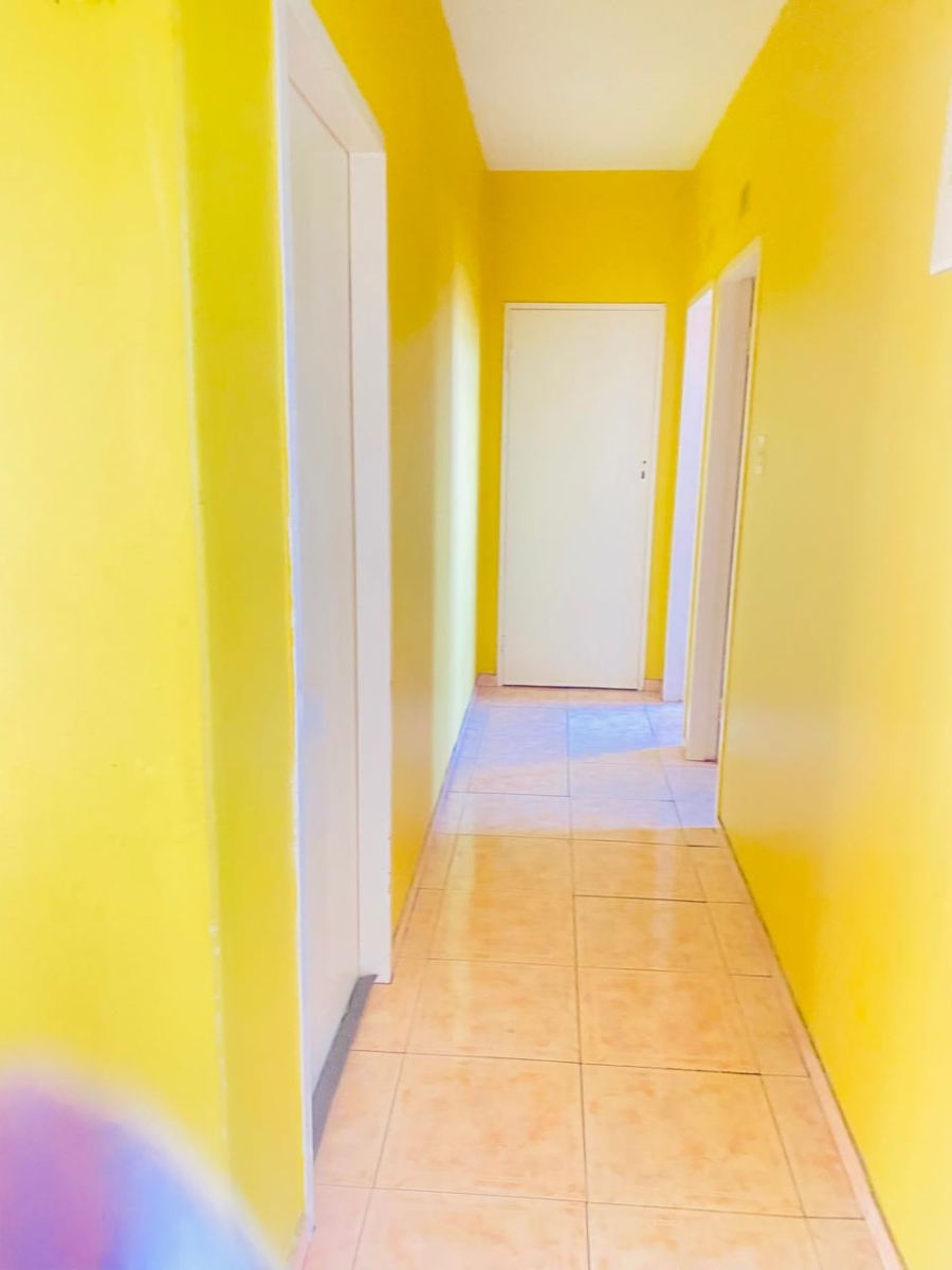 2 Bedroom Property for Sale in Hillbrow Gauteng