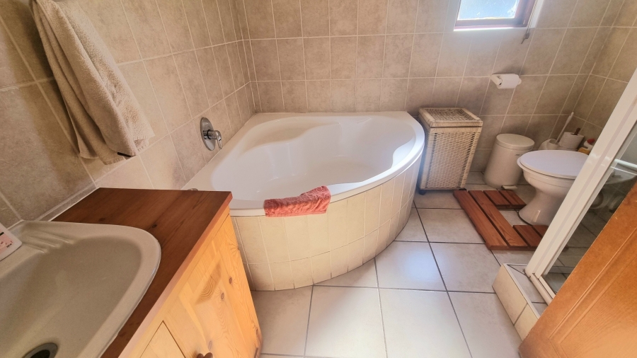 3 Bedroom Property for Sale in Kyalami Hills Gauteng