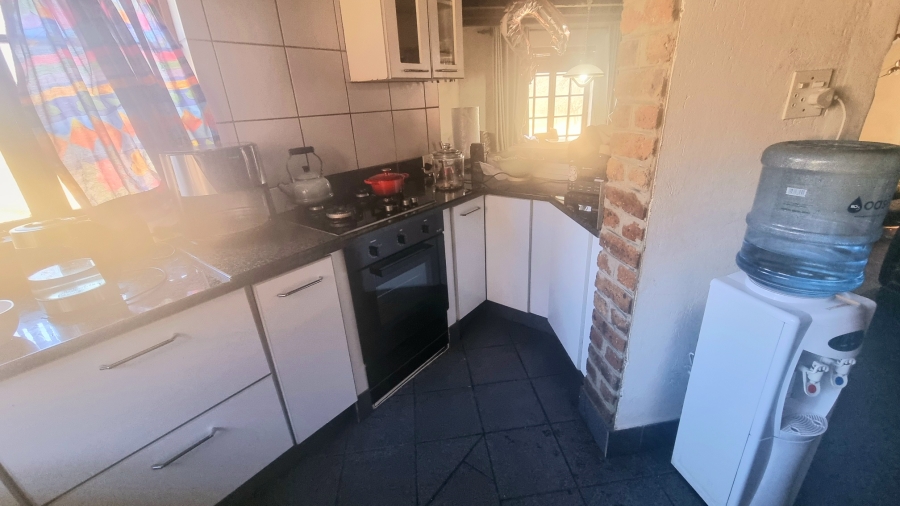 To Let 4 Bedroom Property for Rent in Glen Austin Gauteng