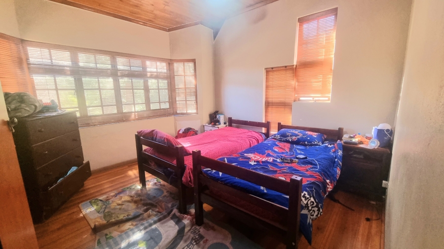 To Let 4 Bedroom Property for Rent in Glen Austin Gauteng