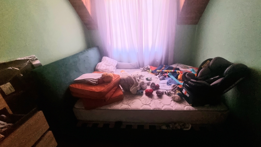 To Let 4 Bedroom Property for Rent in Glen Austin Gauteng
