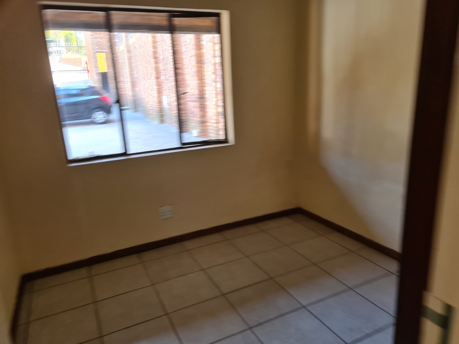 To Let 2 Bedroom Property for Rent in Discovery Gauteng