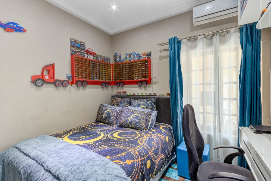 To Let 3 Bedroom Property for Rent in Broadacres Gauteng