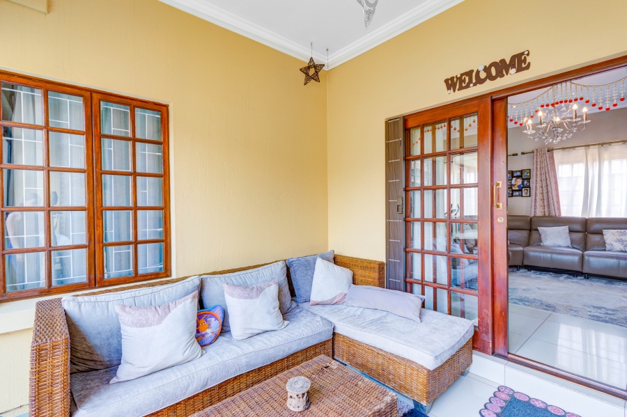 To Let 3 Bedroom Property for Rent in Broadacres Gauteng
