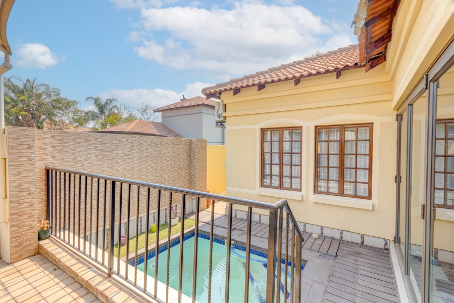 To Let 3 Bedroom Property for Rent in Broadacres Gauteng