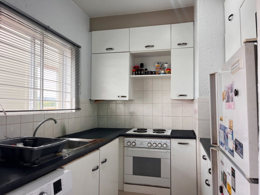 2 Bedroom Property for Sale in Glenhazel Gauteng