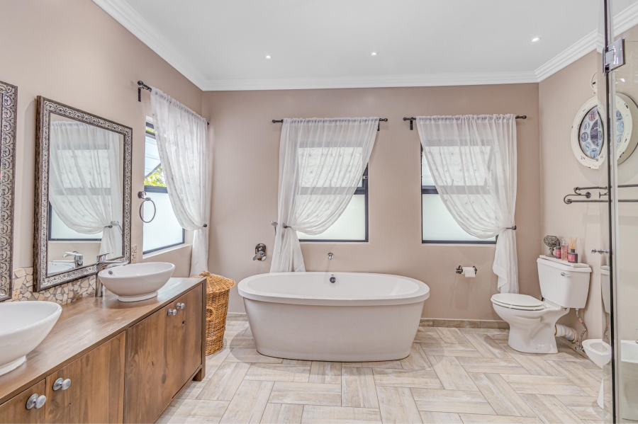4 Bedroom Property for Sale in Kyalami Estates Gauteng