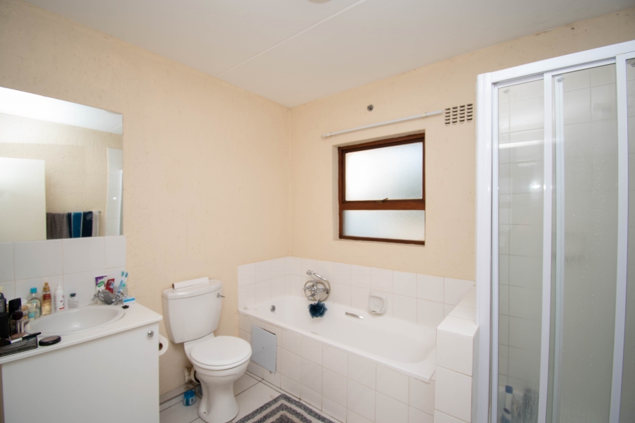 To Let 1 Bedroom Property for Rent in Ferndale Gauteng