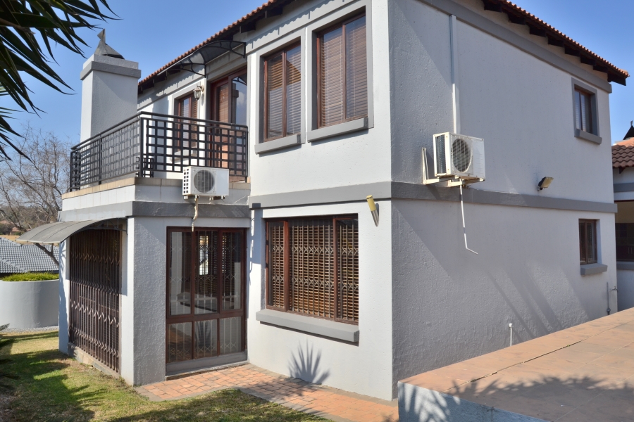 3 Bedroom Property for Sale in Thatchfield Estate Gauteng