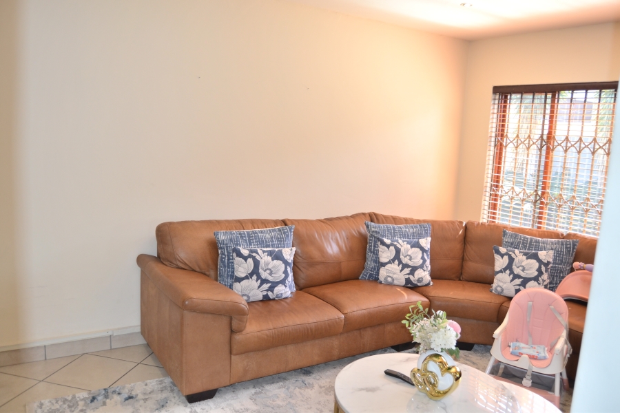 3 Bedroom Property for Sale in Thatchfield Estate Gauteng