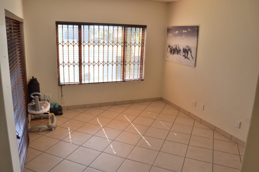 3 Bedroom Property for Sale in Thatchfield Estate Gauteng