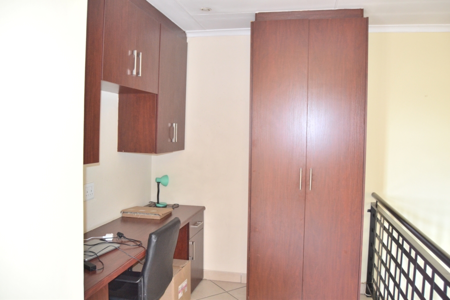 3 Bedroom Property for Sale in Thatchfield Estate Gauteng