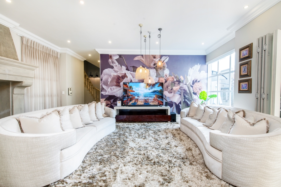 4 Bedroom Property for Sale in Waterfall Country Estate Gauteng