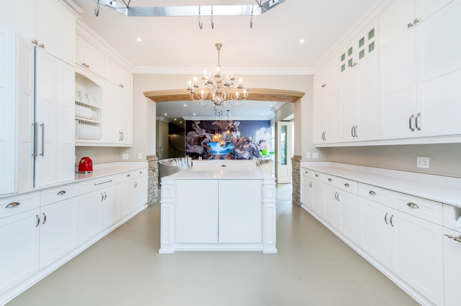 4 Bedroom Property for Sale in Waterfall Country Estate Gauteng