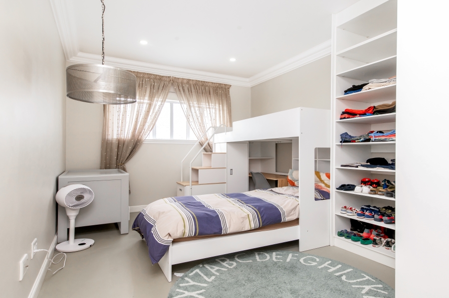 4 Bedroom Property for Sale in Waterfall Country Estate Gauteng