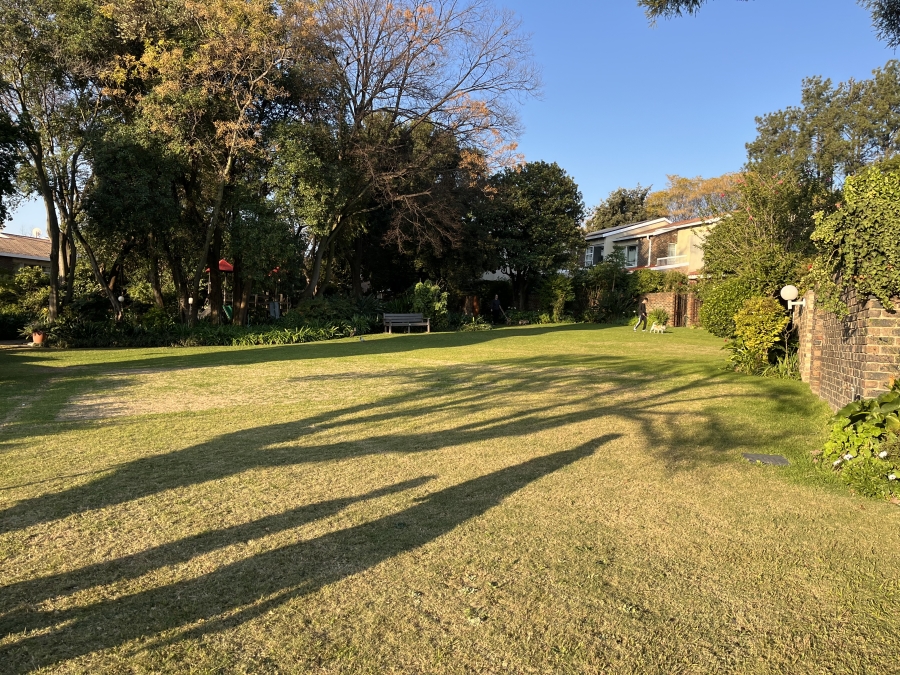 To Let 3 Bedroom Property for Rent in Bryanston Gauteng