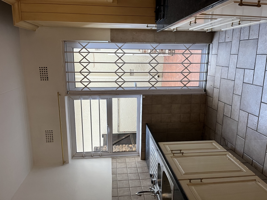 To Let 3 Bedroom Property for Rent in Bryanston Gauteng